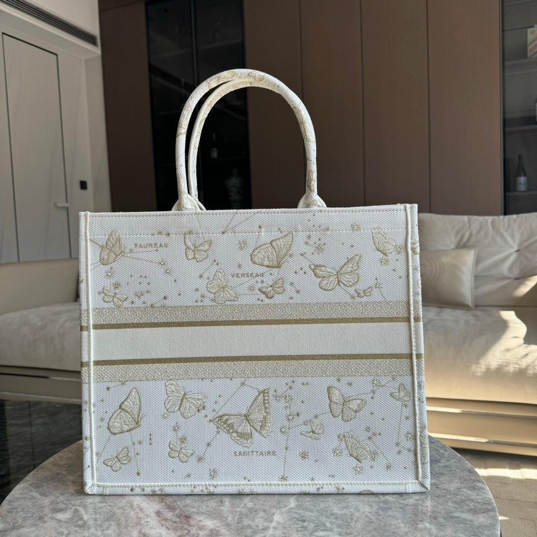 LUXR106