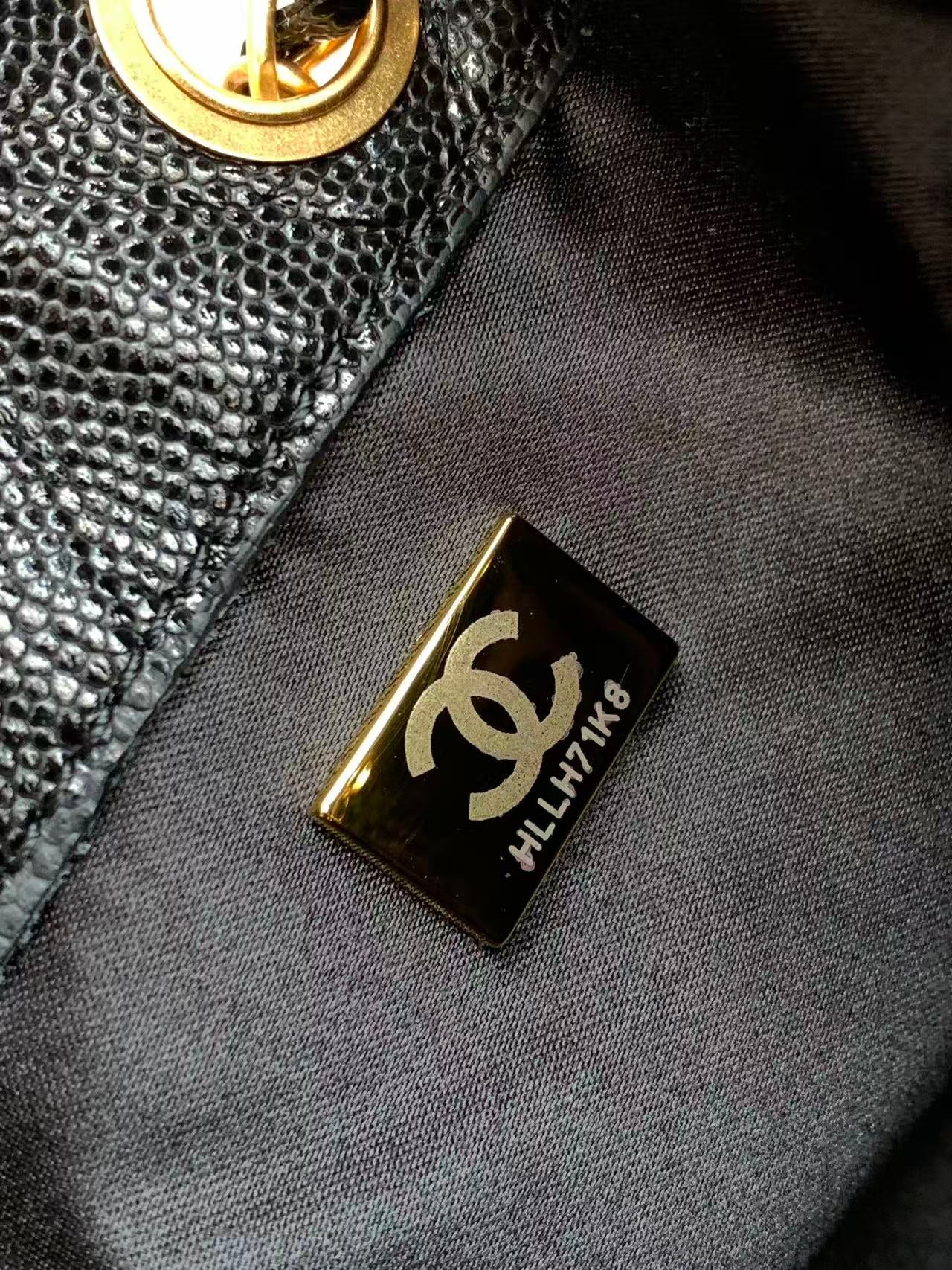 LUXR38