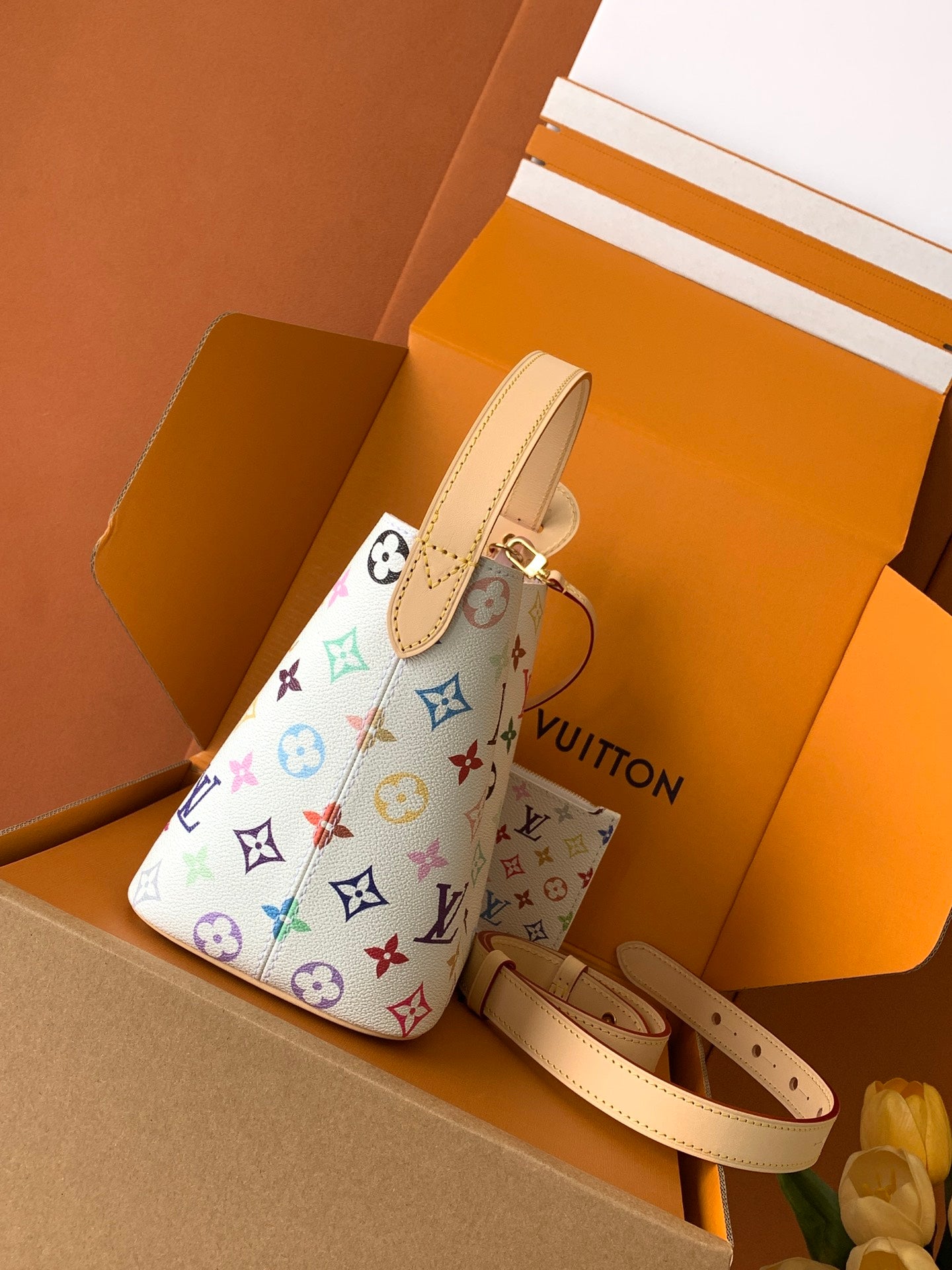 LUXR13