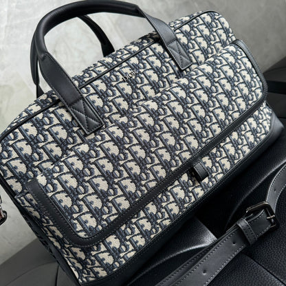 LUXR111