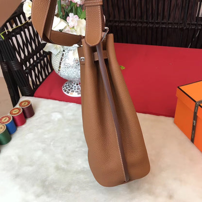 LUXR142