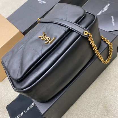 LUXR182