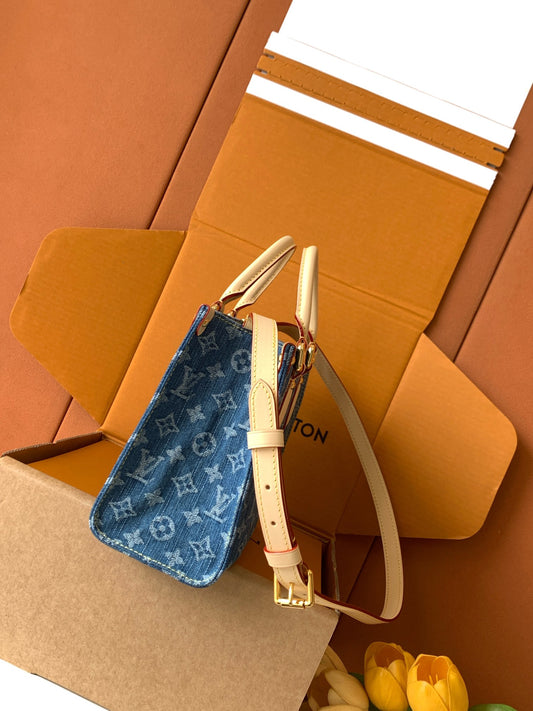 LUXR21