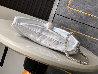 LUXR63