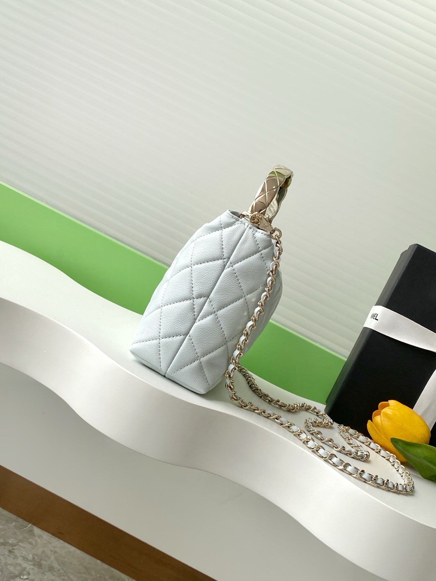 LUXR217