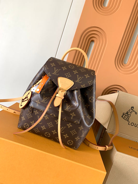 LUXR24