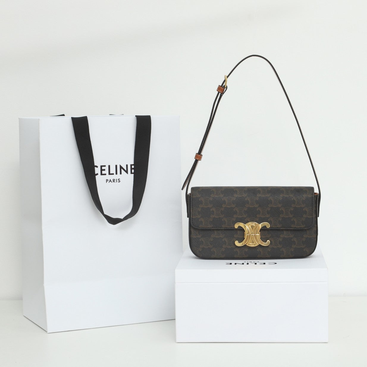 LUXR204