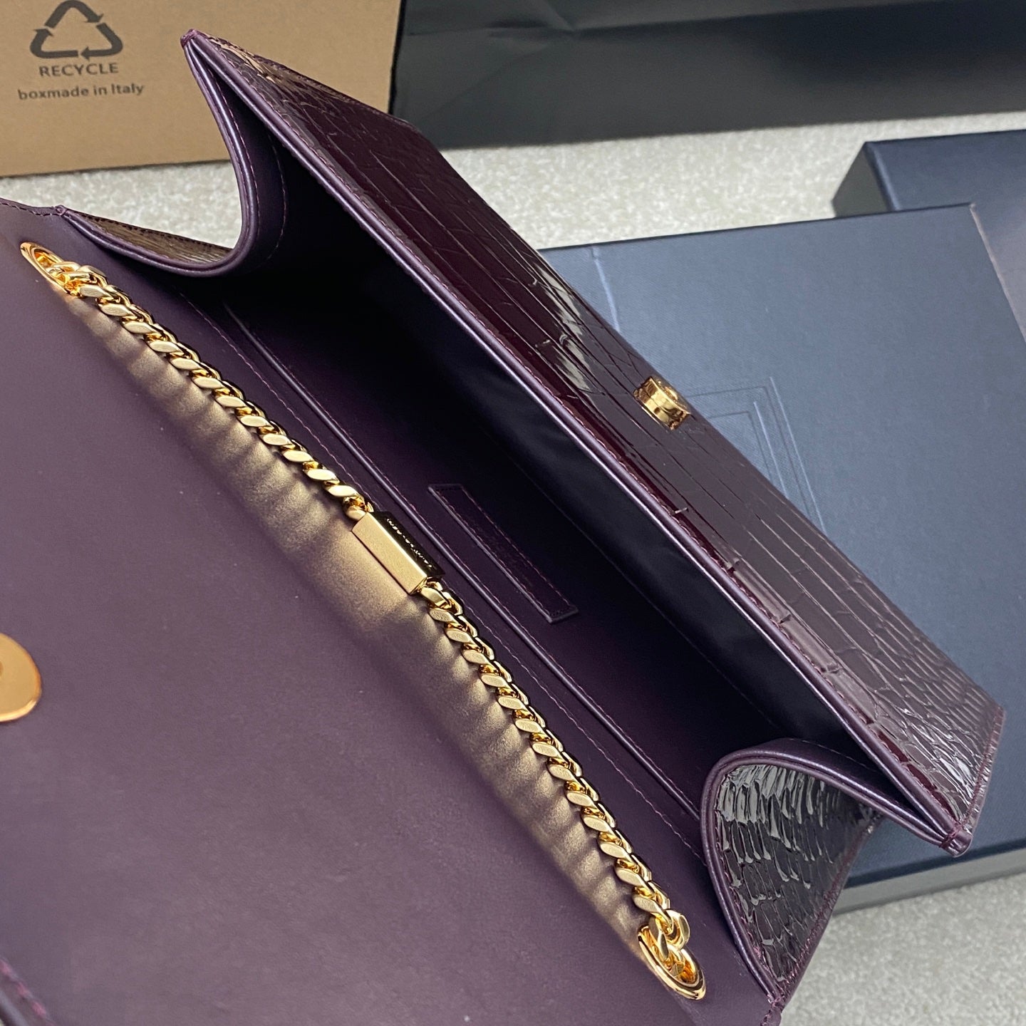 LUXR174