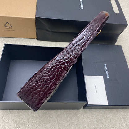LUXR176