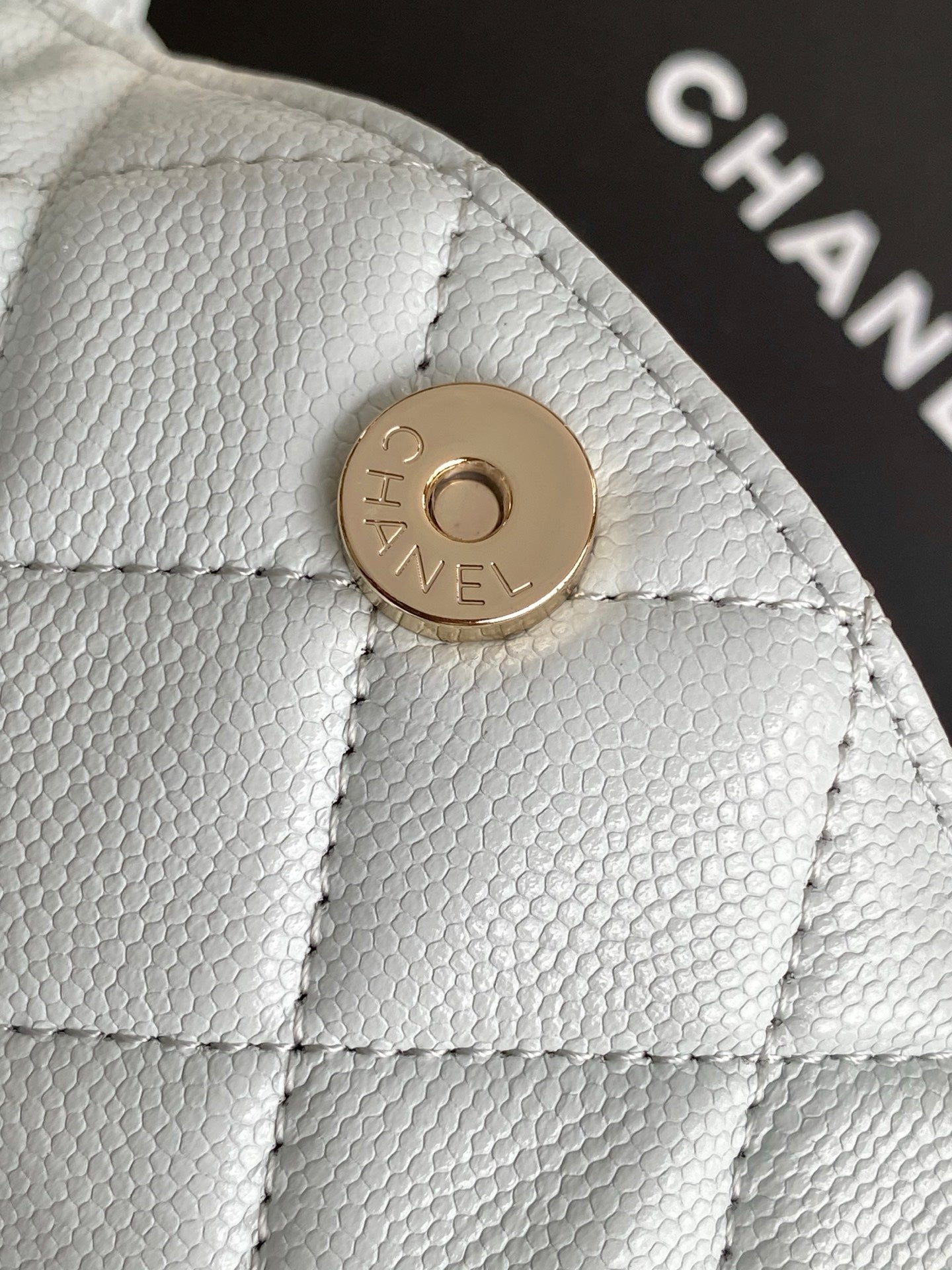 LUXR217
