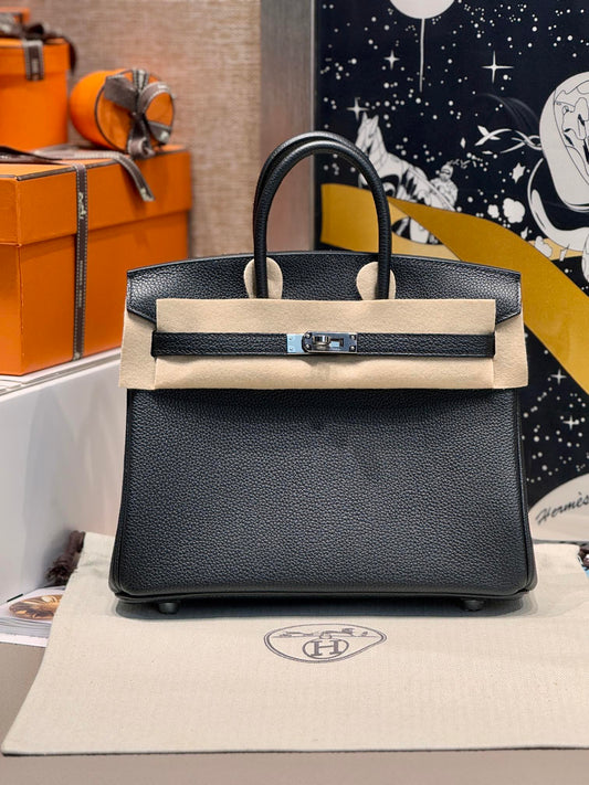 LUXR127