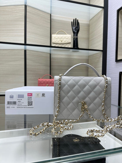 LUXR37
