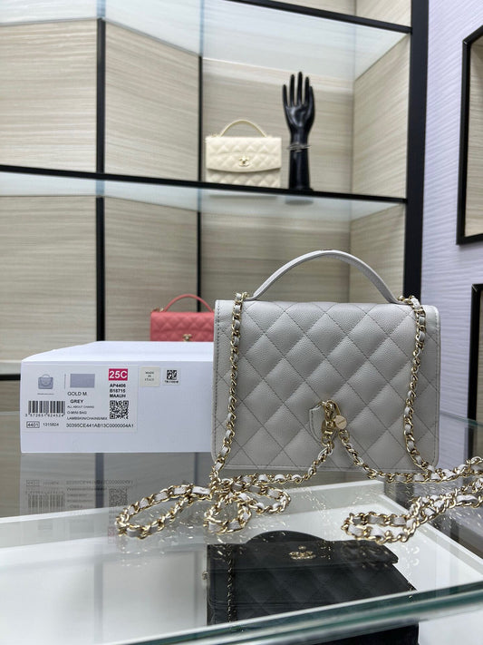 LUXR37
