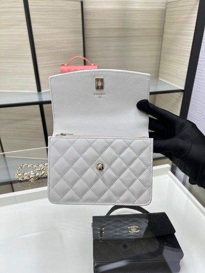 LUXR37