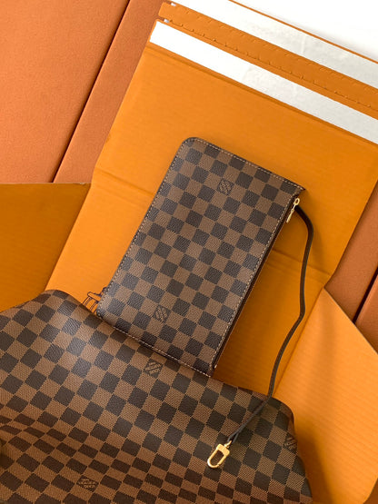 LUXR1