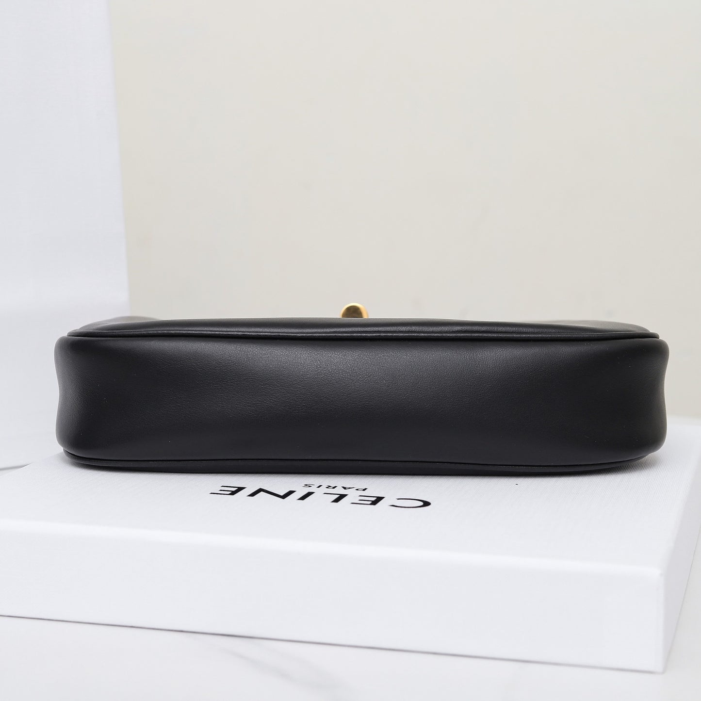 LUXR198