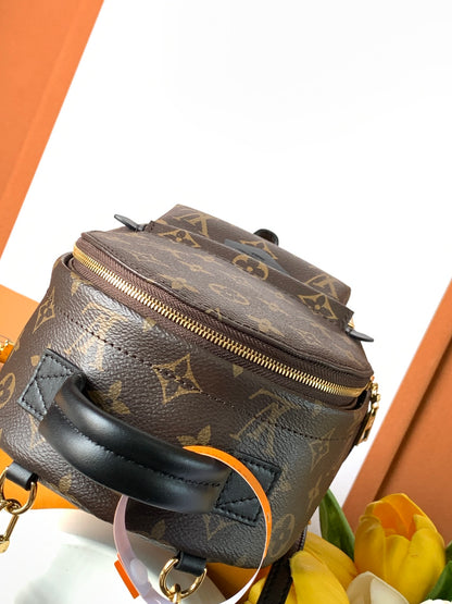LUXR18