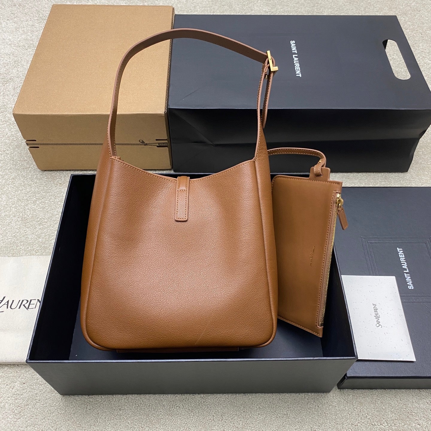 LUXR169
