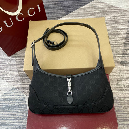 LUXR159