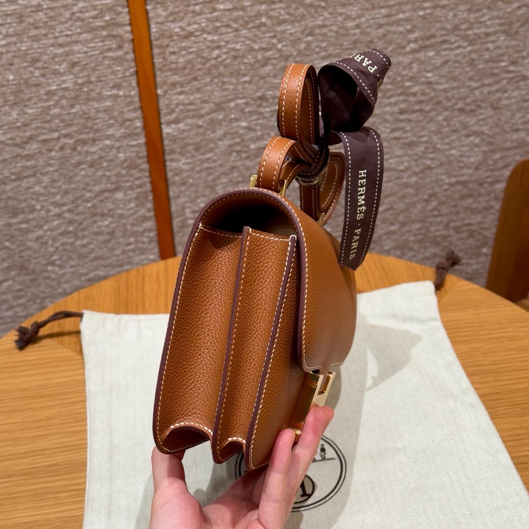 LUXR119