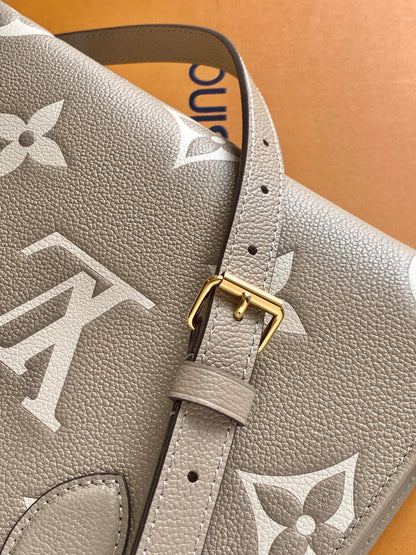 LUXR9