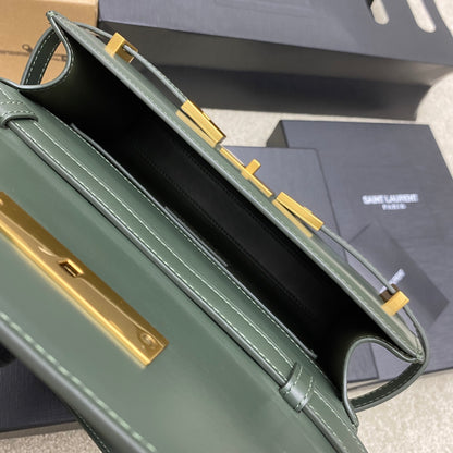 LUXR179